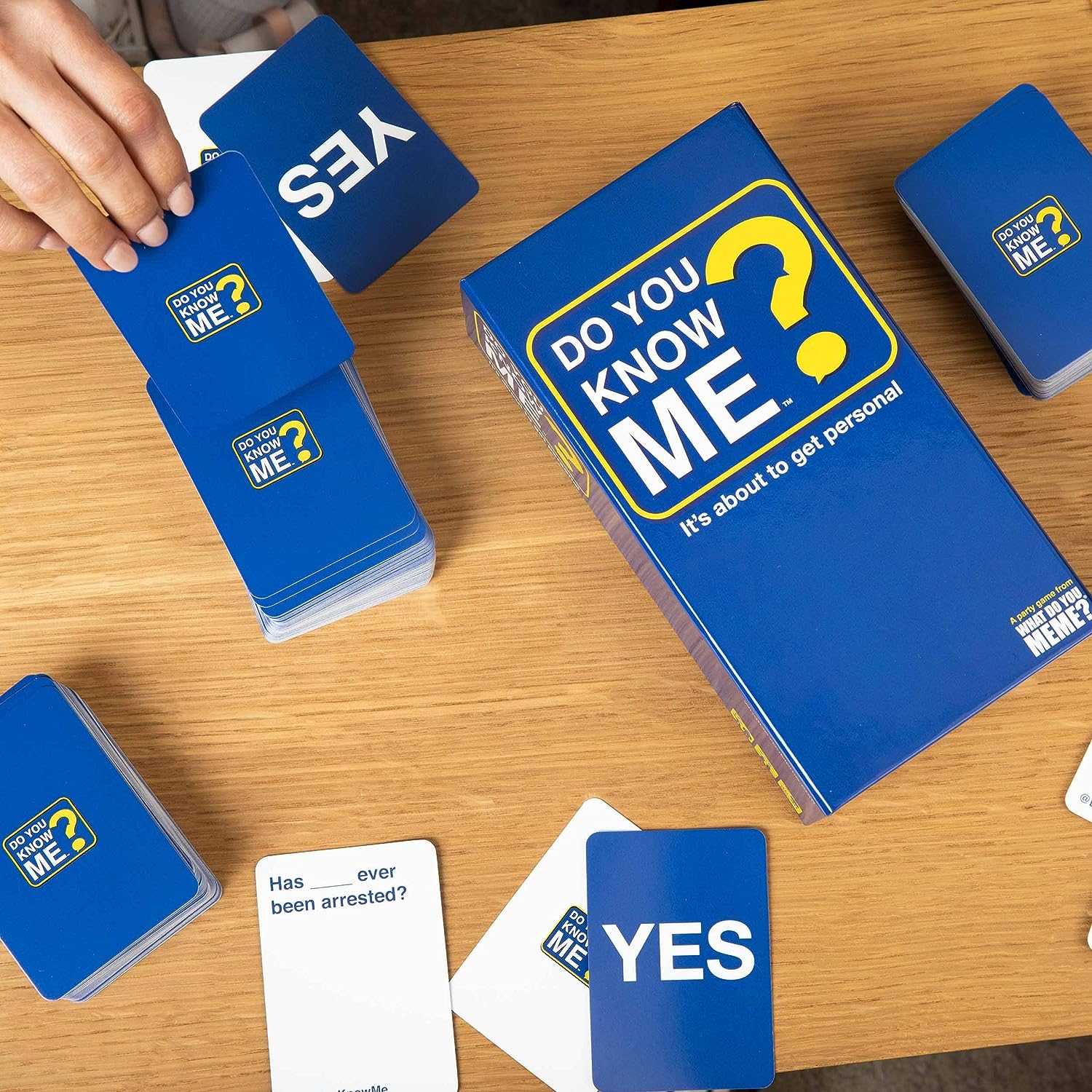WHAT DO YOU MEME? Do You Know Me? - The Party Game That Puts You and Your Friends in The Hot Seat WHAT DO YOU MEME? Do You Know Me? - The Party Game That Puts You and Your Friends in The Hot Seat
